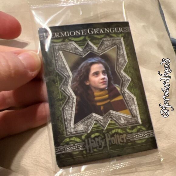 Sealed Harry Potter and the Chamber of Secrets 4 Card Pack - Picture 5 of 7